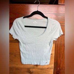 Hollister Must-Have Baby Tee